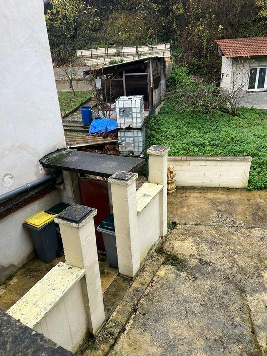 Maison - 600 m² - 5 pièces