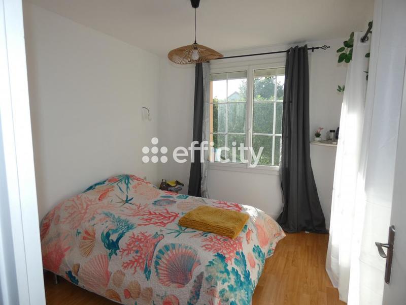 Maison - 230 m² - 8 pièces