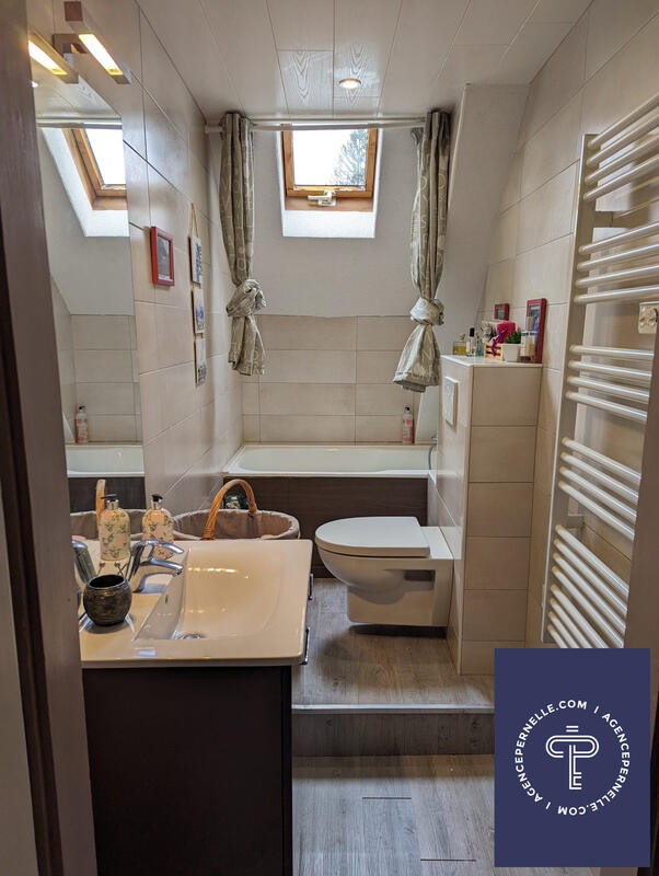 Maison - 160 m² - 6 pièces