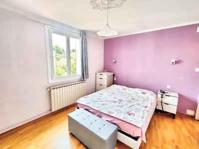 Maison - 149 m² - 9 pièces