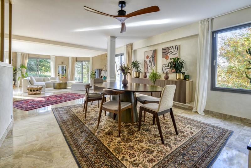 Maison - 171 m² - 7 pièces