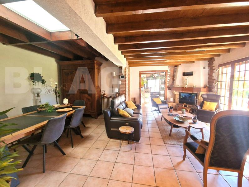 Maison - 171 m² - 6 pièces