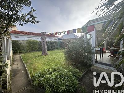 Maison - 95 m² - 5 pièces