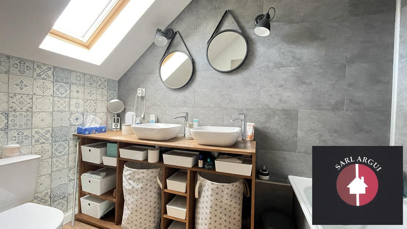 Maison - 111 m² - 6 pièces