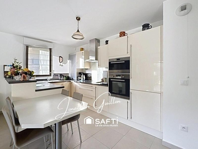 Appartement - 79 m² - 3 pièces