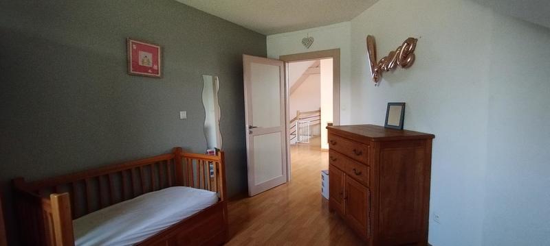 Maison traditionnelle - 181 m² - 7 pièces