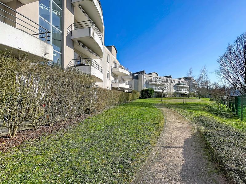 Appartement - 84 m² - 4 pièces