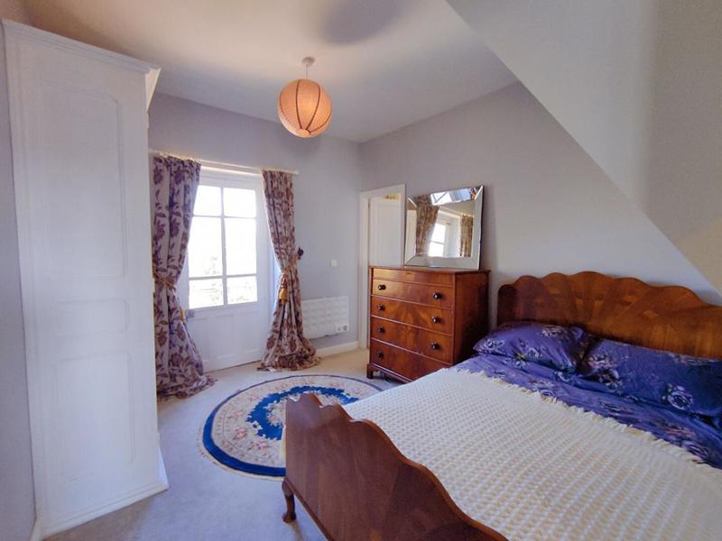 Propriété - 205 m² - 8 pièces