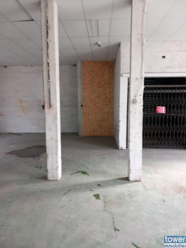 Entrepôt - 160 m²