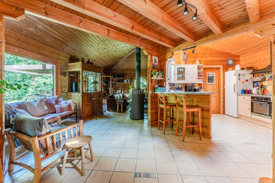 Maison - 150 m² - 5 pièces