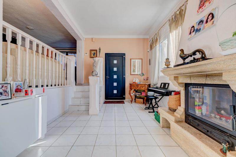 Maison - 110 m² - 4 pièces