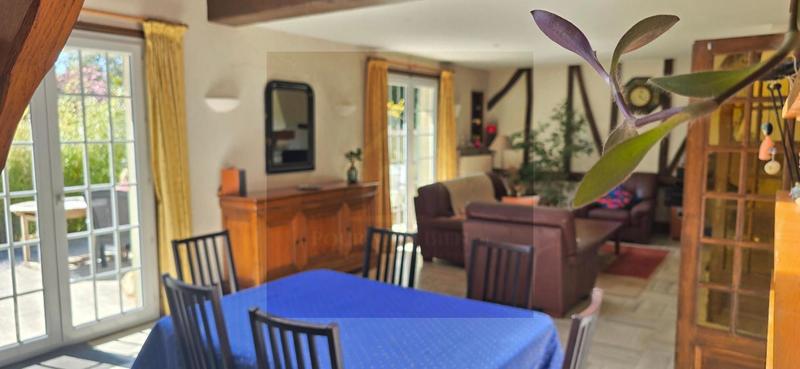 Propriété - 250 m² - 6 pièces