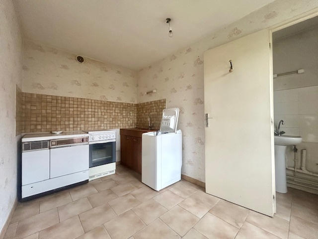 Propriété - 246 m² - 7 pièces