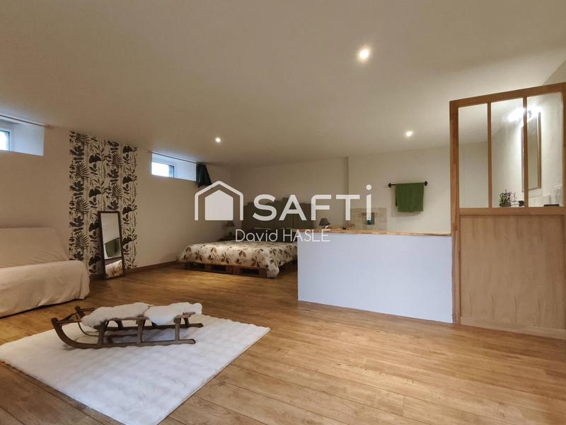 Maison - 205 m² - 6 pièces