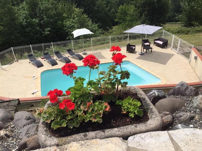 Maison - 240 m² - 10 pièces