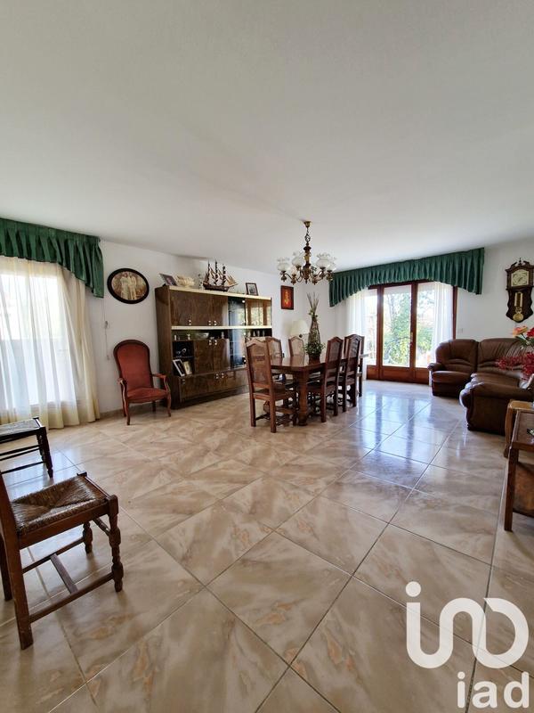 Maison - 215 m² - 6 pièces