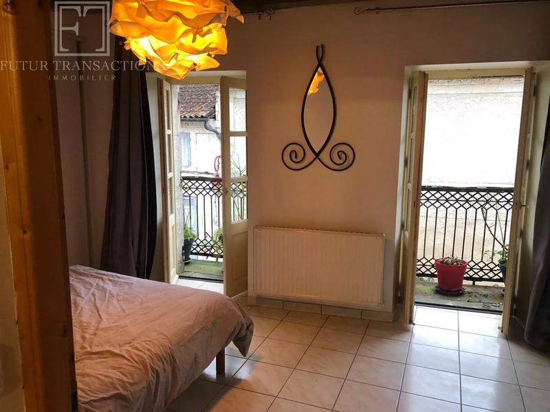 Maison - 243 m² - 7 pièces