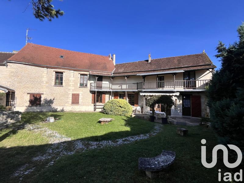 Maison - 268 m² - 6 pièces