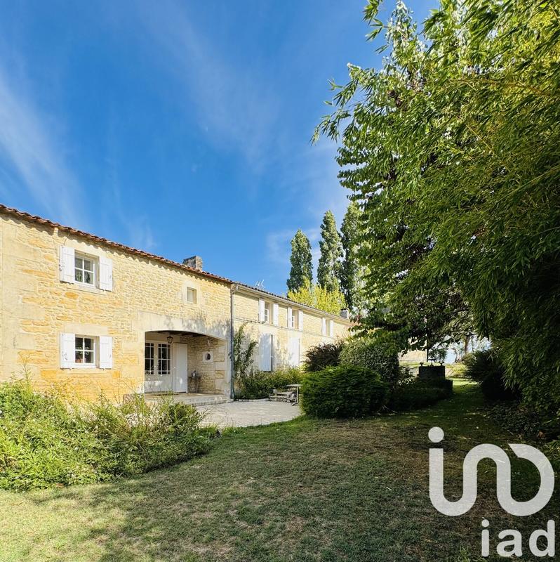 Maison - 318 m² - 7 pièces