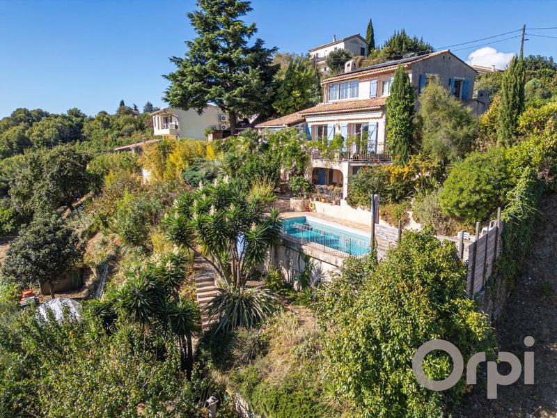 Villa - 190 m² - 6 pièces