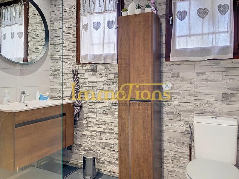 Maison - 98 m² - 4 pièces