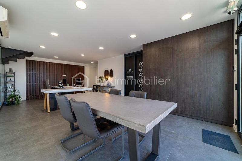 Local commercial - 99 m² - 3 pièces