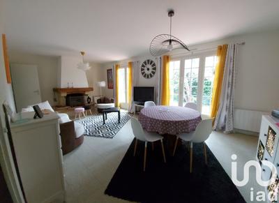 Maison - 104 m² - 6 pièces