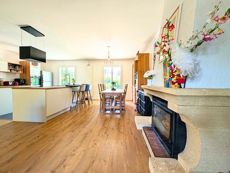 Maison - 145 m² - 7 pièces