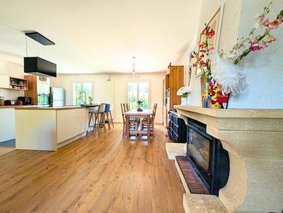 Maison - 145 m² - 7 pièces