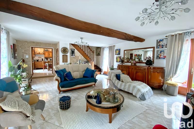 Maison - 200 m² - 6 pièces