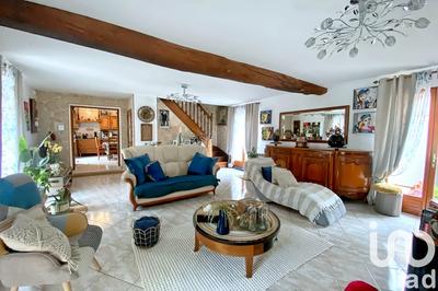 Maison - 200 m² - 6 pièces