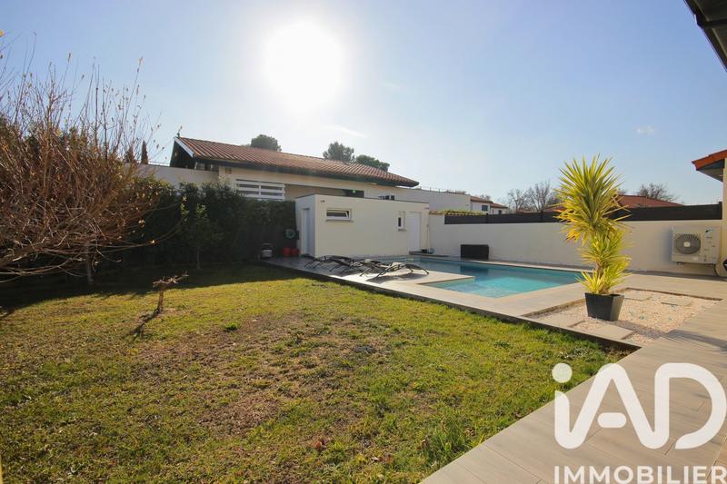 Maison - 181 m² - 7 pièces