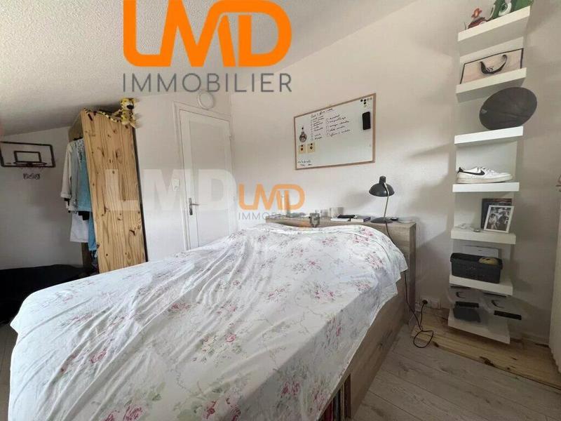 Maison - 187 m² - 8 pièces