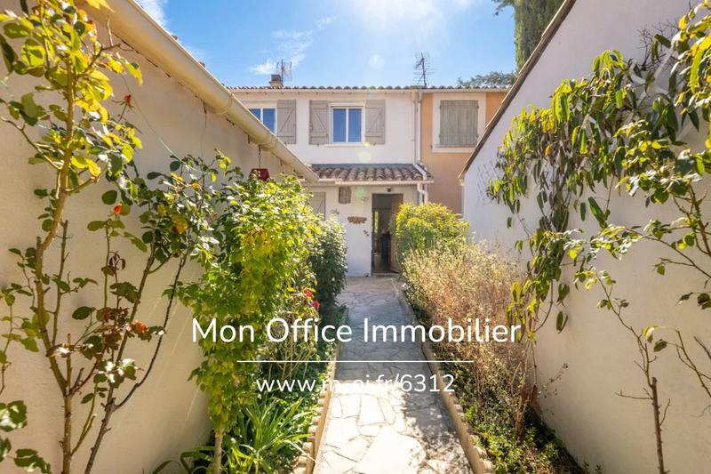 Maison - 98 m² - 4 pièces