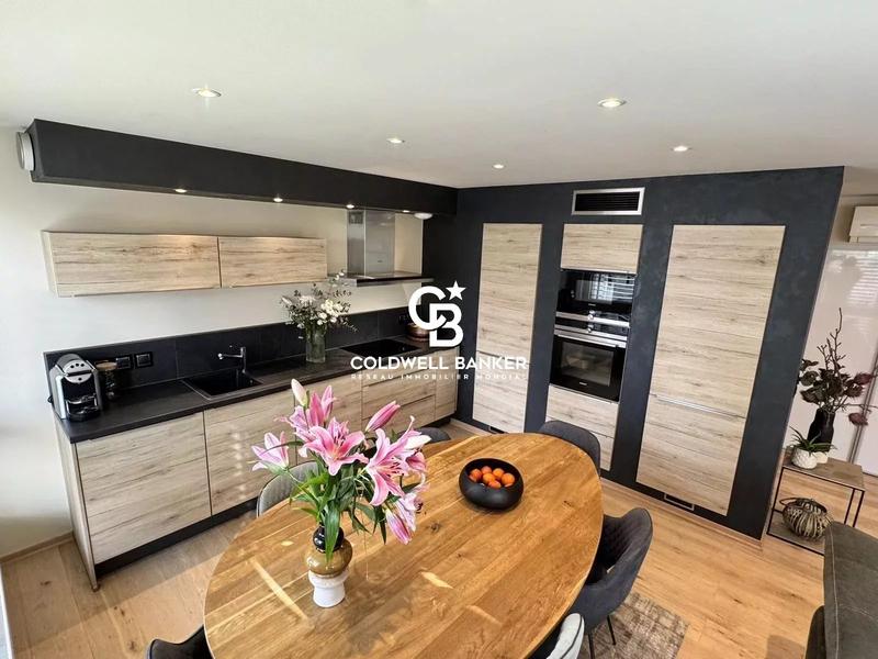 Appartement - 86 m² - 4 pièces