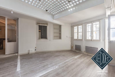 Bureau - 81 m² - 5 pièces