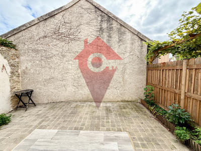 Maison - 98 m² - 5 pièces