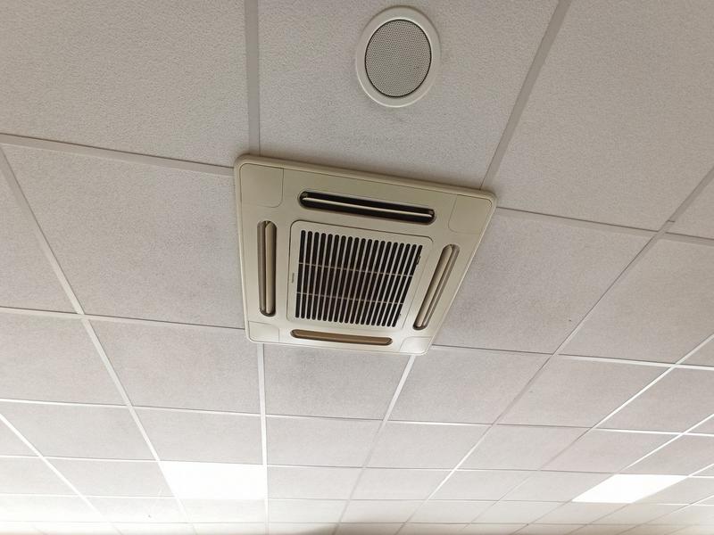 Local commercial - 440 m²