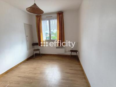 Maison - 171 m² - 8 pièces