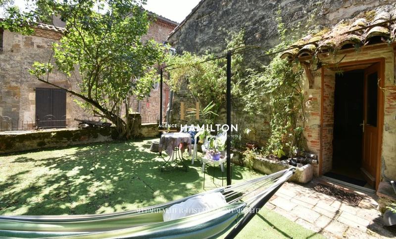 Immeuble - 619 m² - 18 pièces