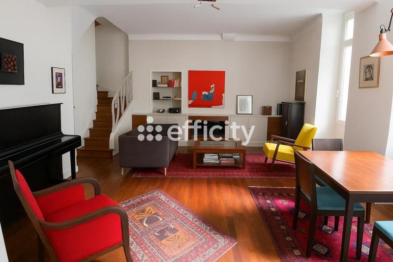 Appartement ancien - 96 m² - 3 pièces