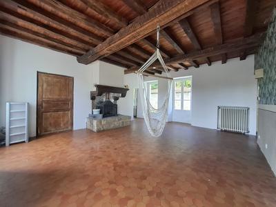 Maison - 161 m² - 6 pièces