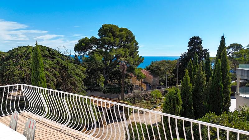 Maison - 254 m² - 4 pièces