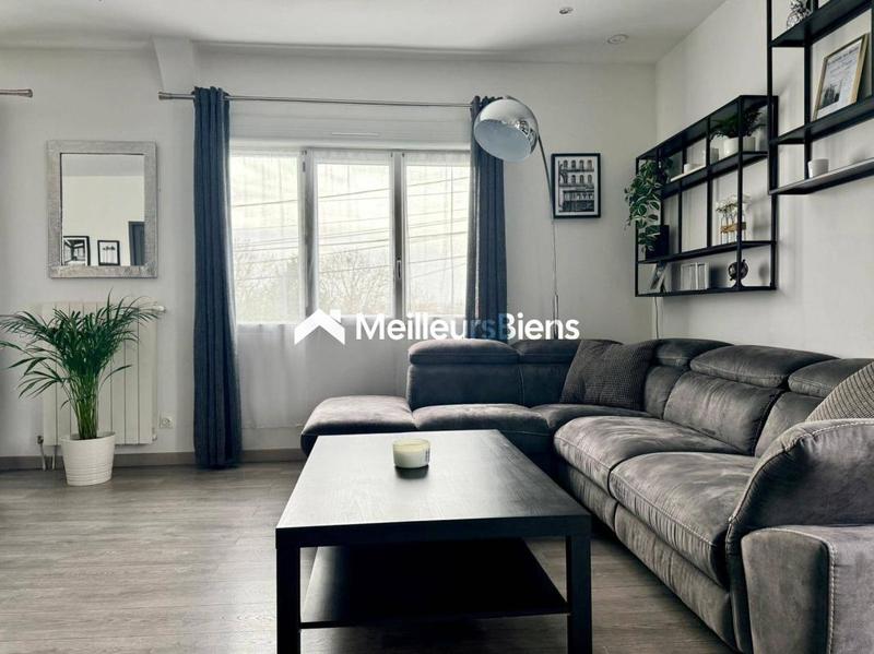 Maison - 88 m² - 4 pièces