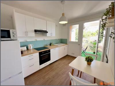 Appartement - 76 m² - 3 pièces