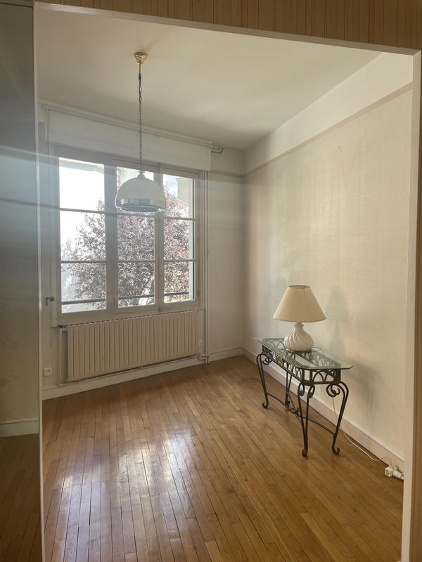 Maison - 250 m² - 6 pièces