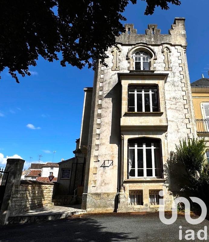 Maison - 186 m² - 7 pièces