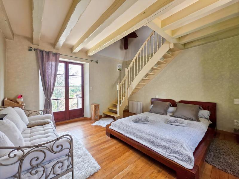 Demeure - 400 m² - 7 pièces