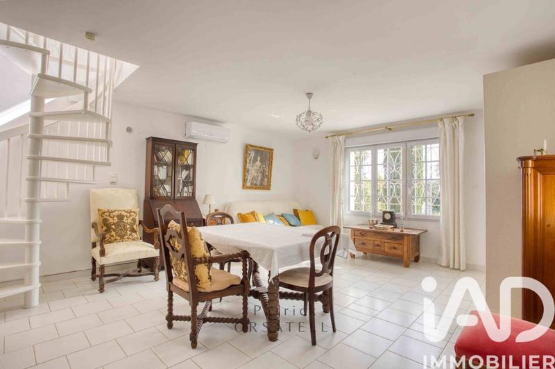 Maison - 158 m² - 4 pièces