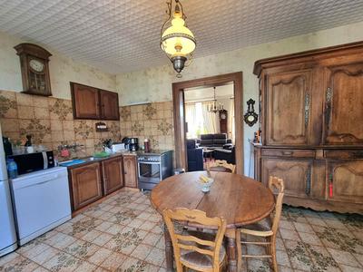 Maison - 310 m² - 10 pièces